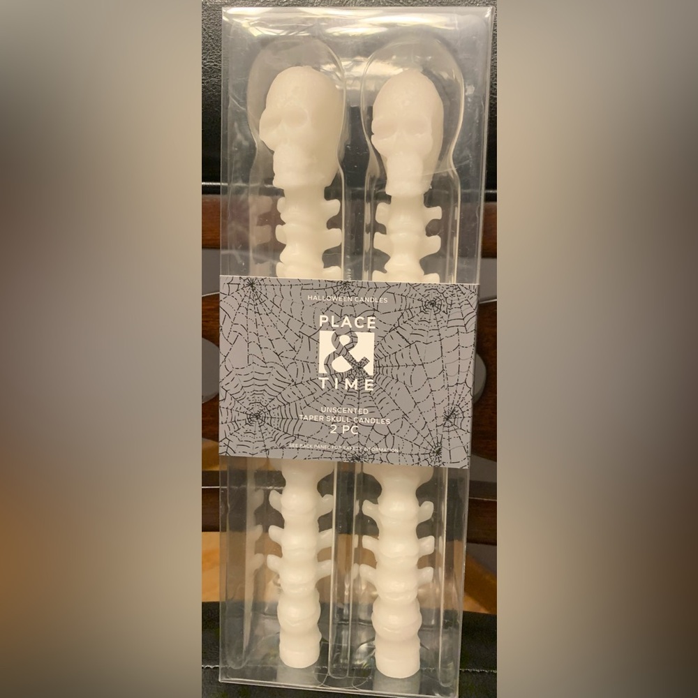 Set of 2 Skull and Spine Taper Candles